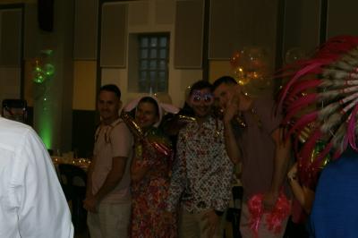 Miniature DJ Varilhes (Ariège) - Disco Mobile Pascal Animation #3 Équipement de sonorisation et éclairage installé dans une salle avec carrelage et murs clairs.