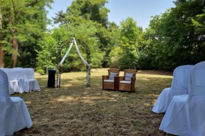 Miniature Location salle Descartes (Indre-et-Loire) - Château et gîtes des Termelles #7 Location salle Descartes (Indre-et-Loire) - Château et gîtes des Termelles #22