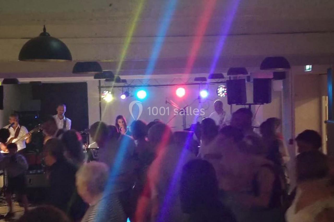 Location salle Saxi-Bourdon (Nièvre) - Centre de Loisirs les Simonots #8