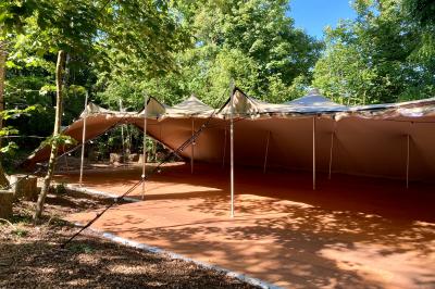 Le Bois sous l'Etoile Le Bois sous l'Etoile