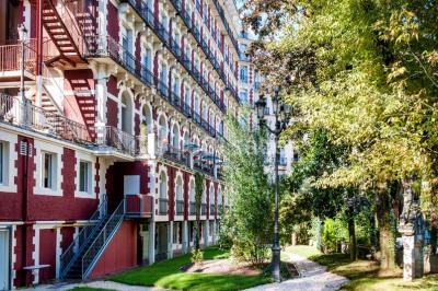 Miniature Location salle Lourdes (Hautes-Pyrénées) - Grand Hôtel Gallia & Londres #18 Location salle Lourdes (Hautes-Pyrénées) - Grand Hôtel Gallia & Londres #24