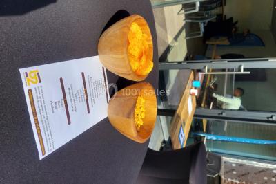 Miniature Location salle Donceel (Liège) - BCarré #17 Salle de réunion moderne avec chaises disposées en rangées, tables hautes et grandes baies vitrées laissant entrer la…