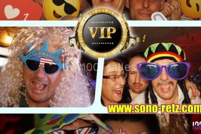 Image promotionnelle d'un DJ tenant une table de mixage, avec des textes sur l'animation d'événements en Vendée et Pays de…