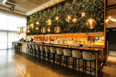 Tribeca Cosmopolitan Bistro