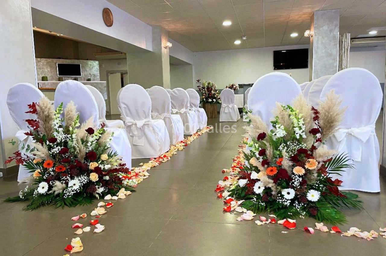 La cérémonie dans la salle de récéption