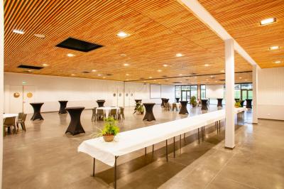 Miniature Location salle Charolles (Saône-et-Loire) - Salle Semence #7 Location salle Charolles (Saône-et-Loire) - Salle Semence #19