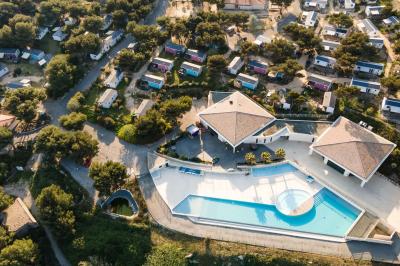 Domaine de l'Arquet et les Chalets de la Mer - photo 3
