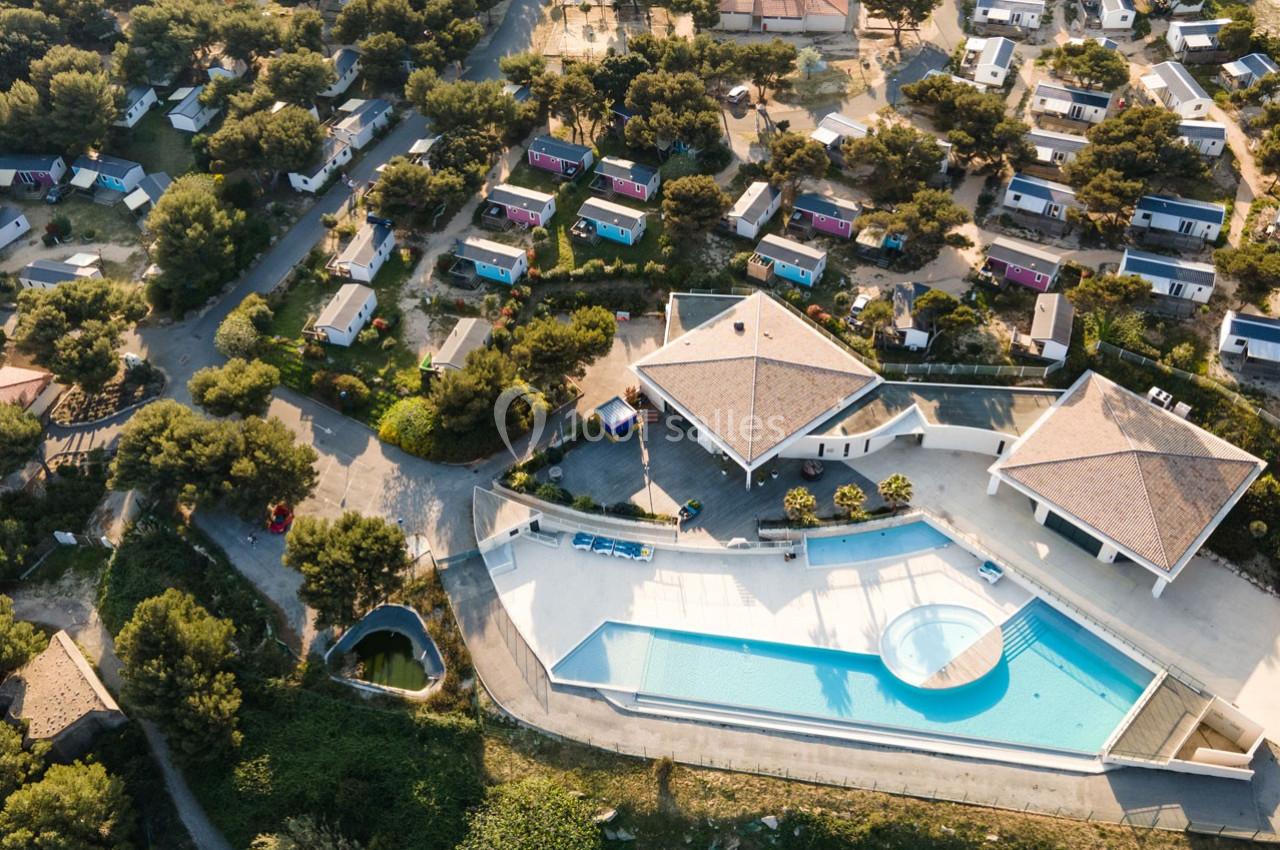 Domaine de l'Arquet et les Chalets de la Mer - galerie - photo 3