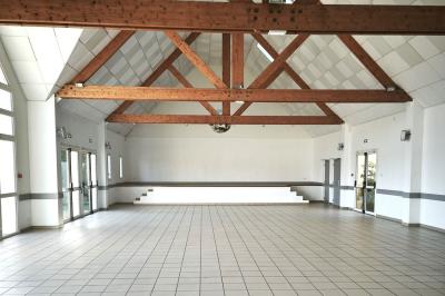 Salle de la Brosse Montceaux - photo 3