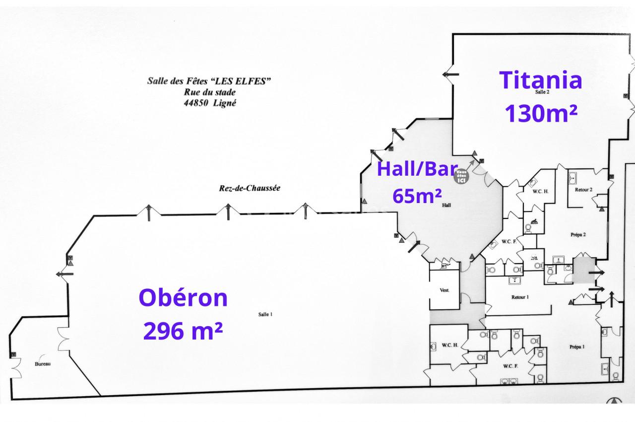 Plan des salles d'un bâtiment avec les superficies indiquées : Obéron 296 m², Titania 130 m², Hall/Bar 65 m².