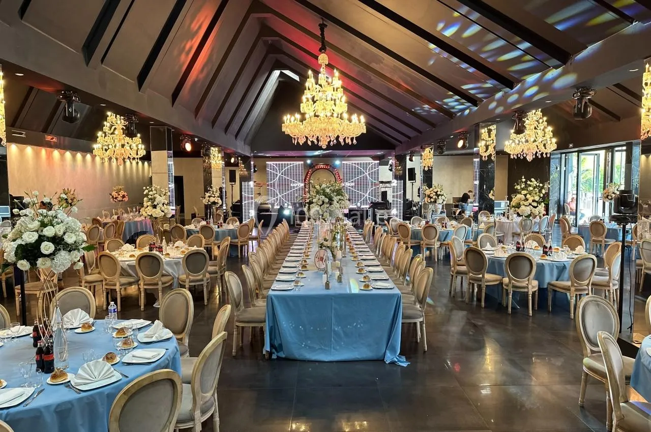 Ritz Plazza - location salle pour enterrement de vie de garçon
