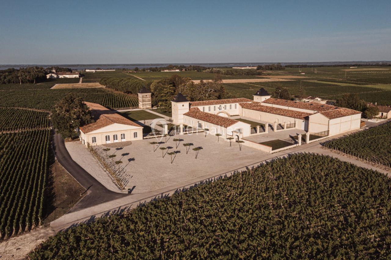 Location salle Saint-Estèphe (Gironde) - Château Laffitte Carcasset #1