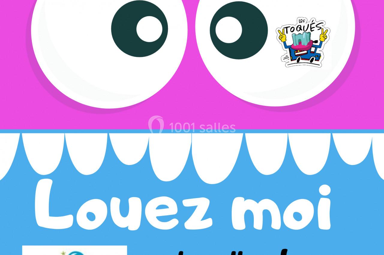 Illustration colorée avec de grands yeux roses et un texte bleu ’Louez moi’ accompagné d'un logo humoristique.