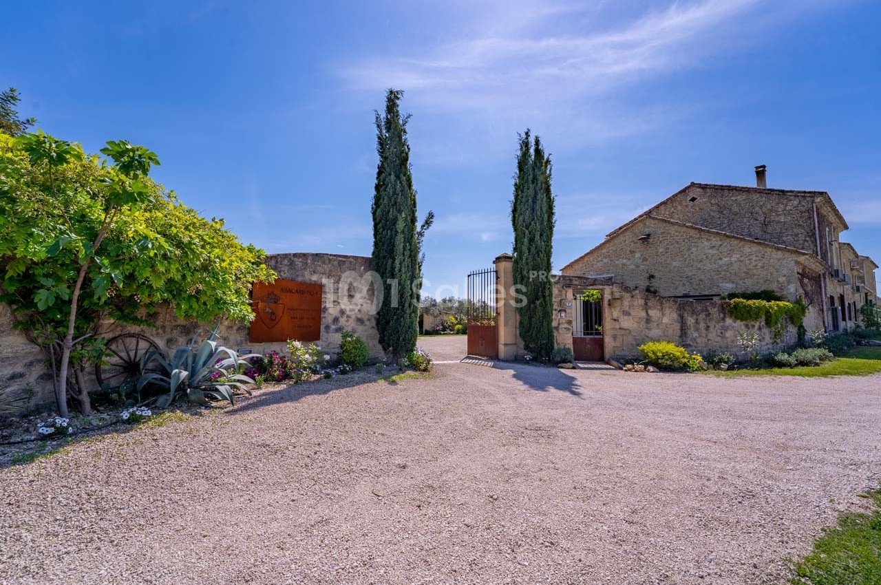 L'entrée du domaine