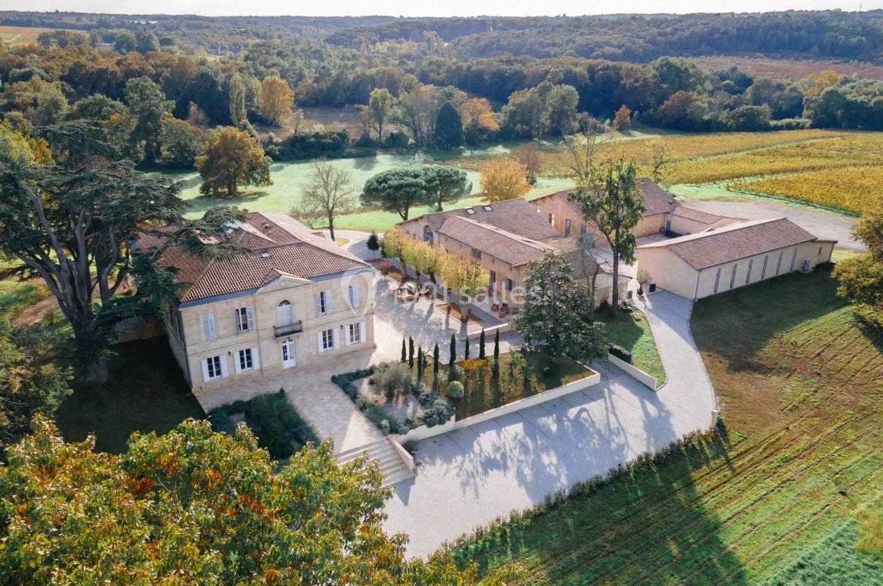 Vue aérienne du Château ERIGOYE - ©yann_falempin_photographer