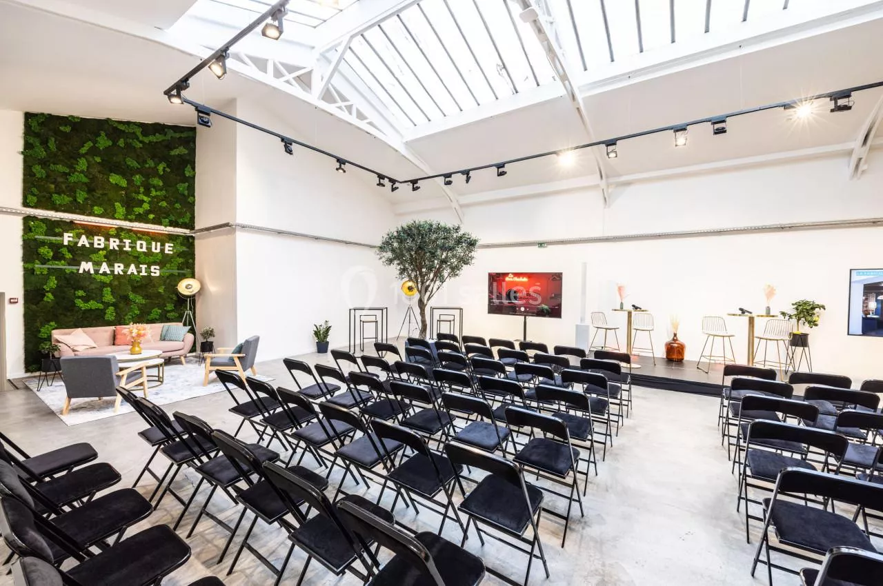 La Fabrique Marais - salle formation paris avec videoprojecteur paperboard equipee