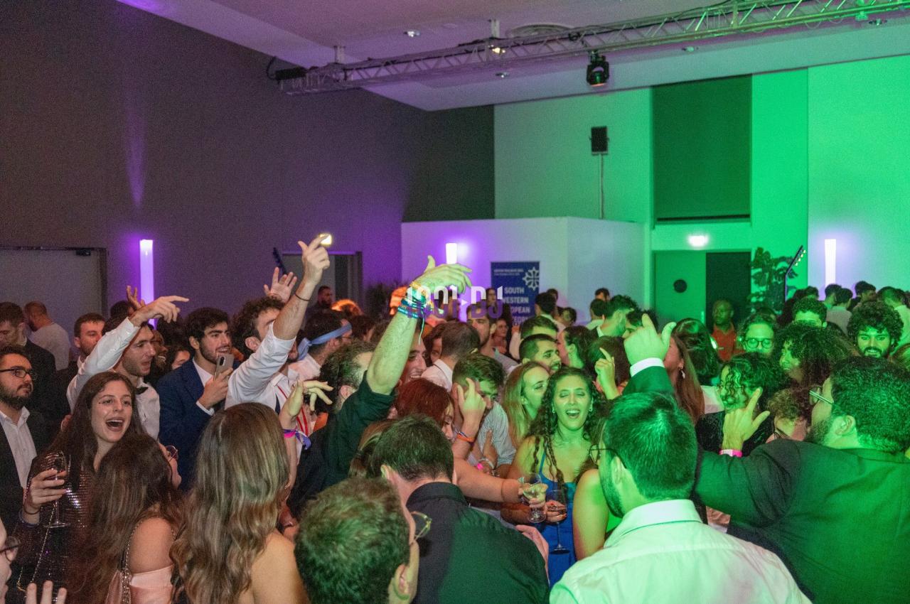 Une Belle Soirée - galerie - photo 19