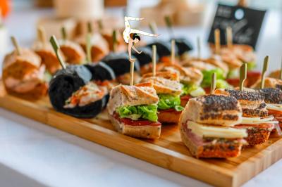 Les Menues Les Menues