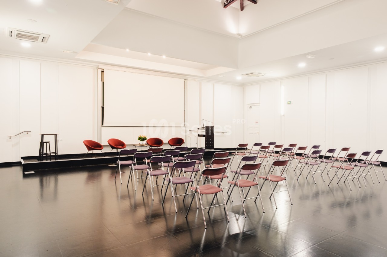 Salle Léon Bourgeois - Espace CEDIAS - Easy Réunion