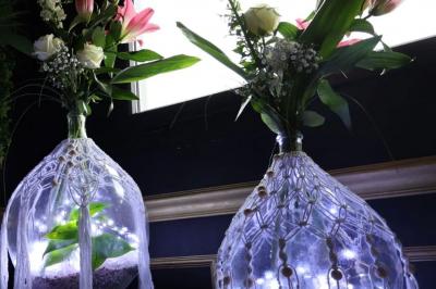 Miniature Location salle Épinay-sous-Sénart (Essonne) - Gaia #6 Plateaux de charcuterie et de fromages variés disposés sur une table avec des accompagnements en petits bols.