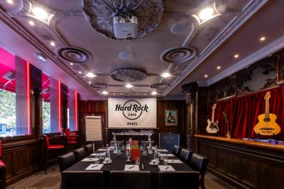 Hard Rock Café - photo 1