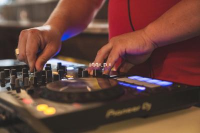 DJ Alex - photo 2