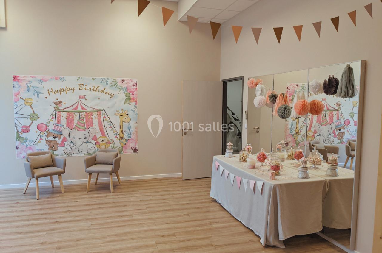 Salle de réception vue entrée