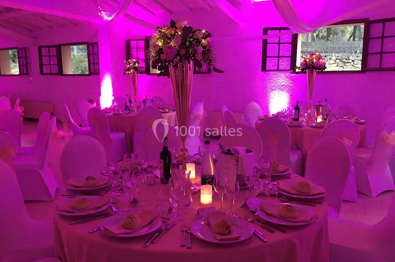 MISE EN LUMIERE DANS LA SALLE