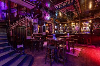 Flan' Ruin Pub - photo 1