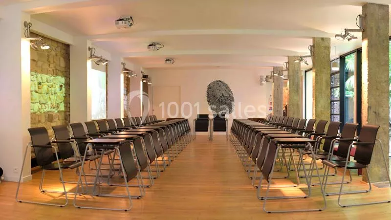 Cyclone Le Studio - salles de séminaires facilement accessibles en transport en commun