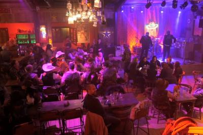 Jean Louis le Saloon - photo 5