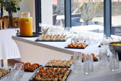 Miniature Buffet restaurant Salle de sport