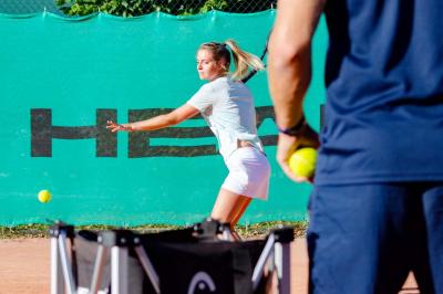 Miniature Cours de tennis adulte Salle de sport
