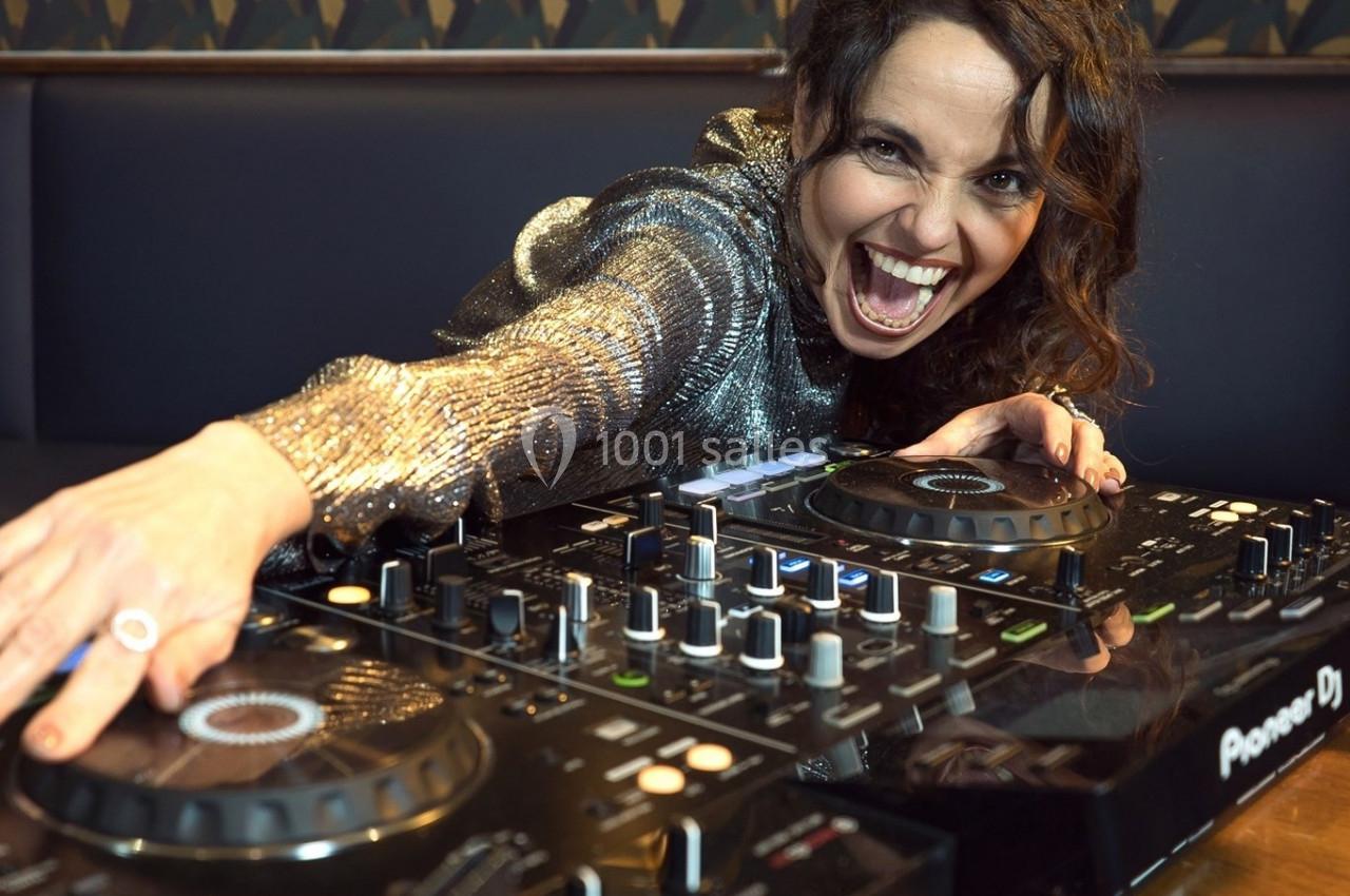 DJ Paris 4 (Paris) - Dj Josephine #1