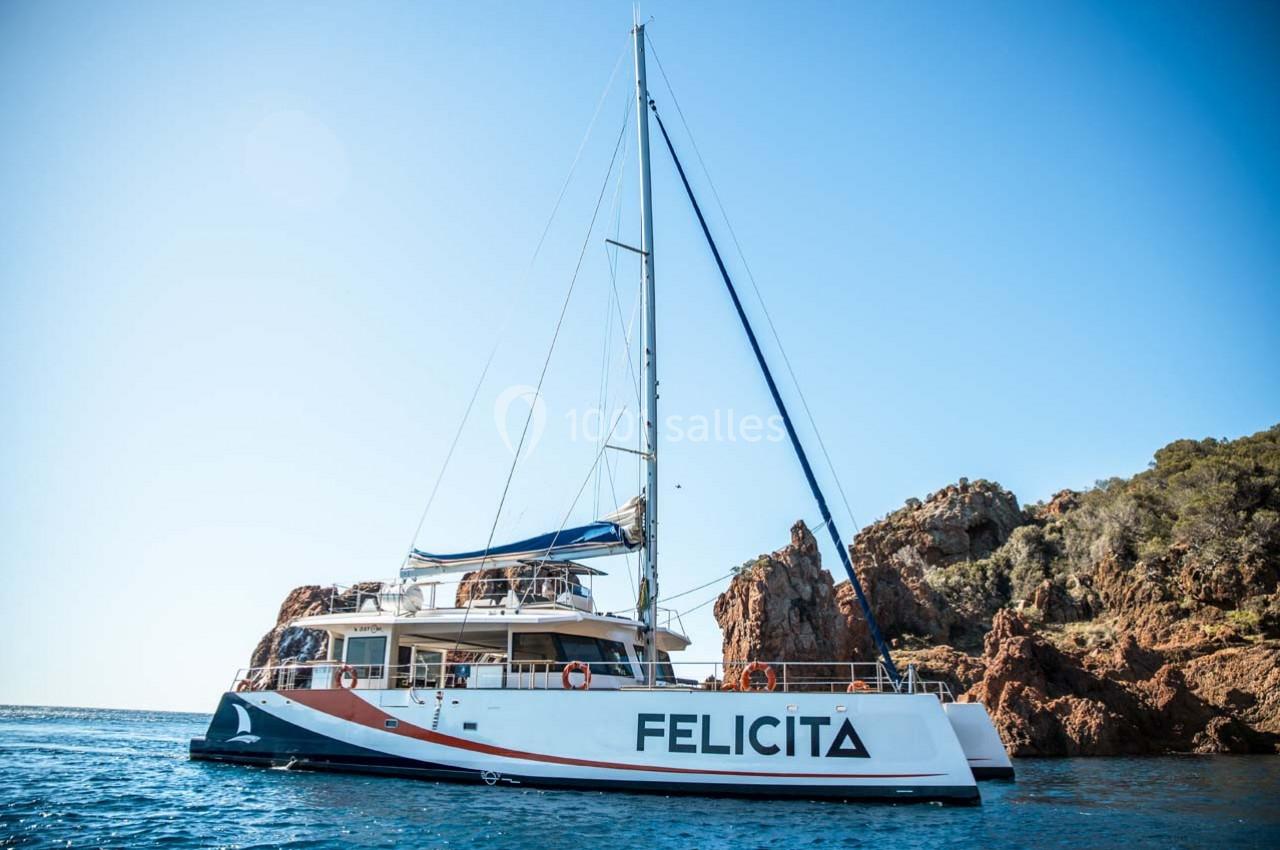 Catamaran FELICITA