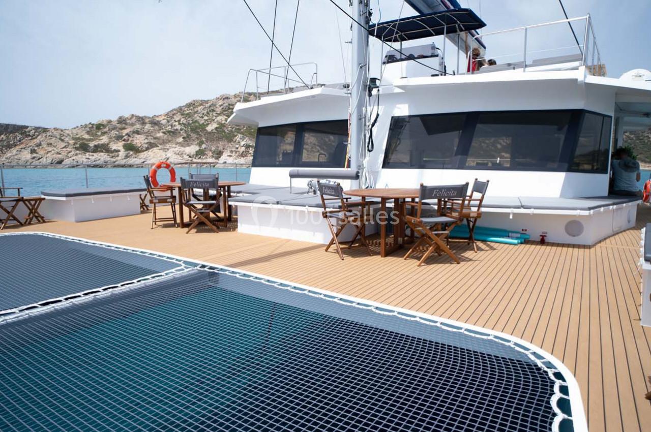 Catamaran BAILA