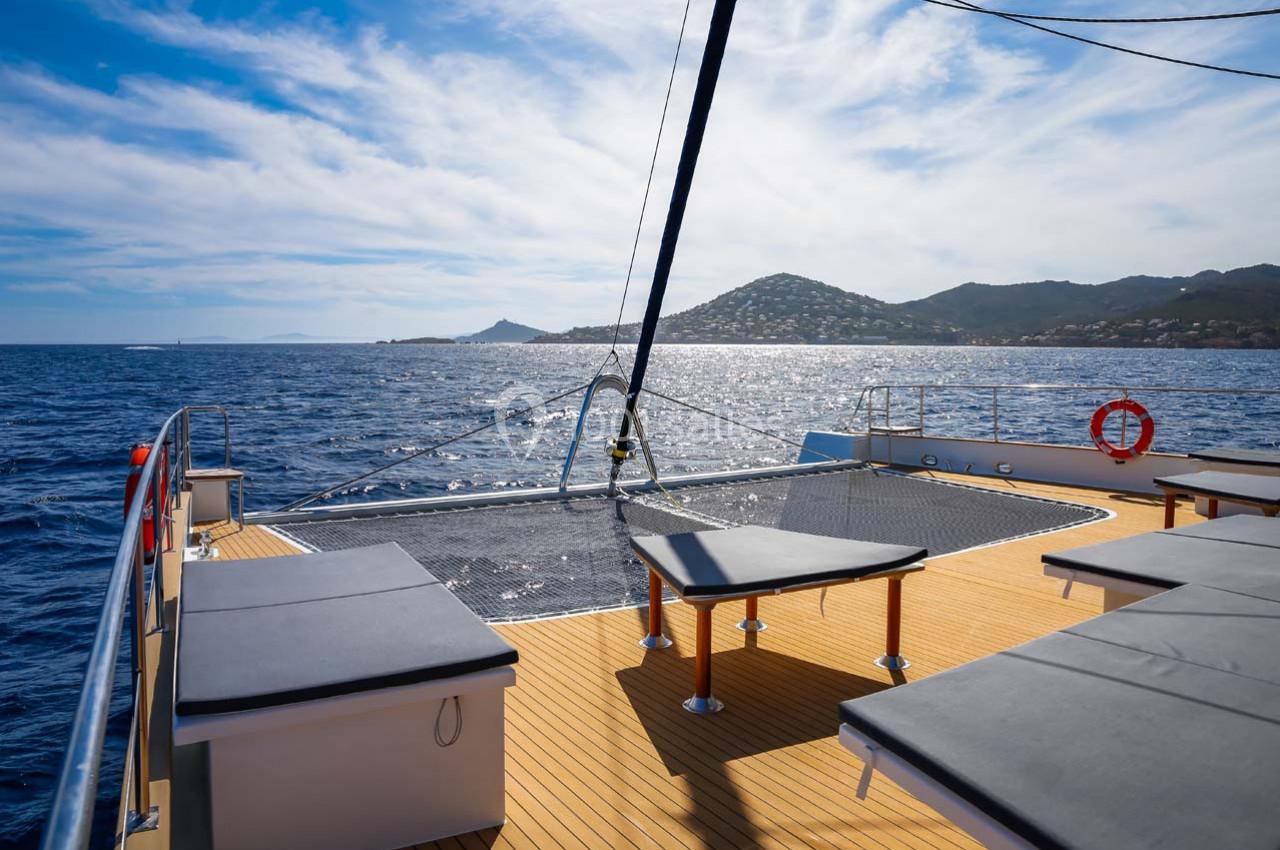 Catamaran Iladora
