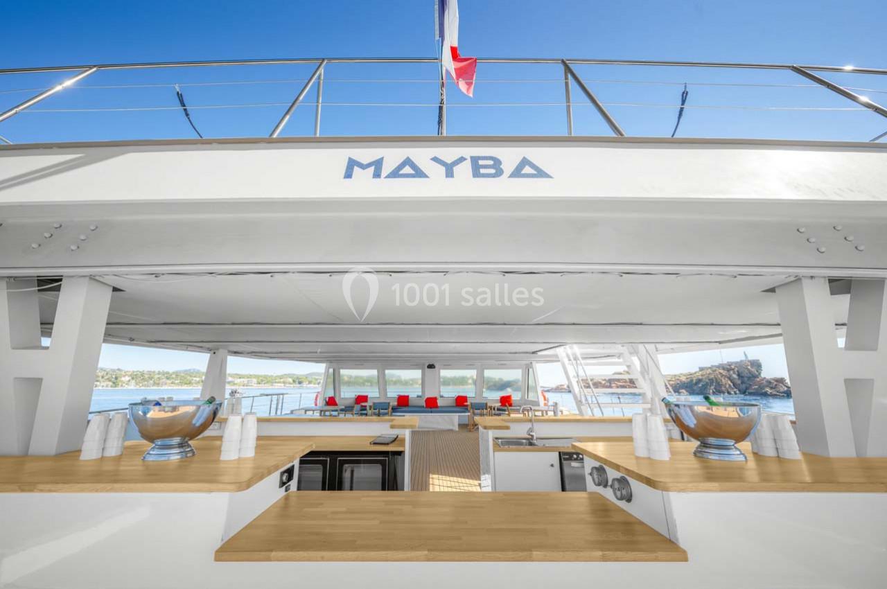 Catamaran MAYBA