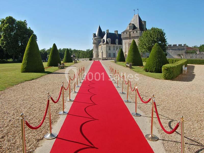 Location salle Saint-Porchaire (Charente-Maritime) - Château De La Roche Courbon #2