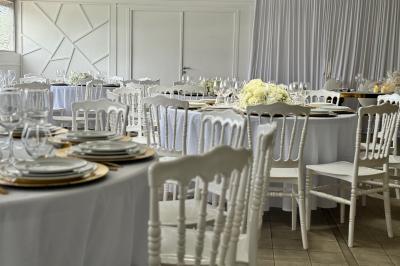 Miniature Location salle Ris-Orangis (Essonne) - Royale Tower #3 Location salle Ris-Orangis (Essonne) - Royale Tower #25