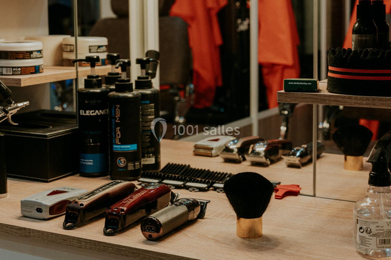 Coin barber/makeup/coiffure