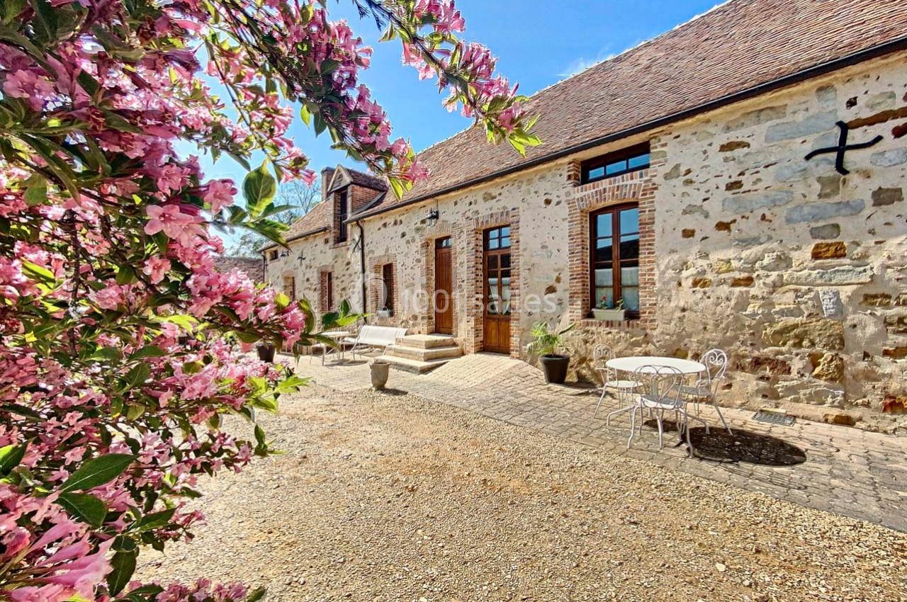 Location salle Vallery (Yonne) - Domaine de la Margottière #2
