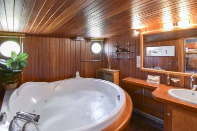 Miniature Location salle Sèvres (Hauts-de-Seine) - Péniche Barbara #10 Location salle Sèvres (Hauts-de-Seine) - Péniche Barbara #13