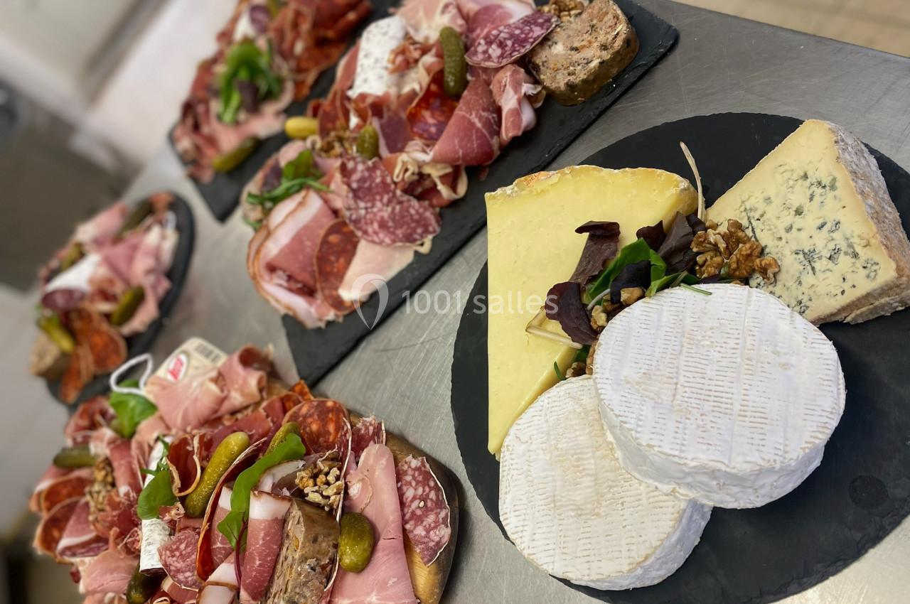 Room Service Bures Morainvilliers - galerie - photo 17