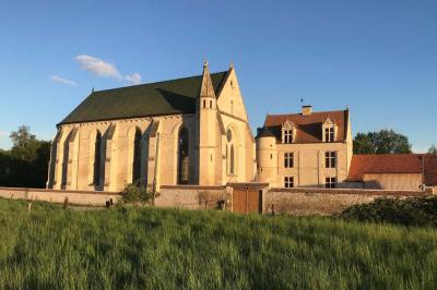 Commanderie de Moisy-Le-Temple - photo 1