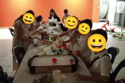 Les Pétales de Fleur Les Pétales de Fleur