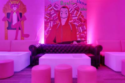The J’club - photo 3
