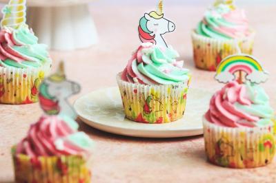 Miniature Traiteur Bron (Rhône) - Désir & Gourmandises #3 Assiette de fruits de mer variés avec moules, crevettes et quartiers de citron sur un lit de riz.