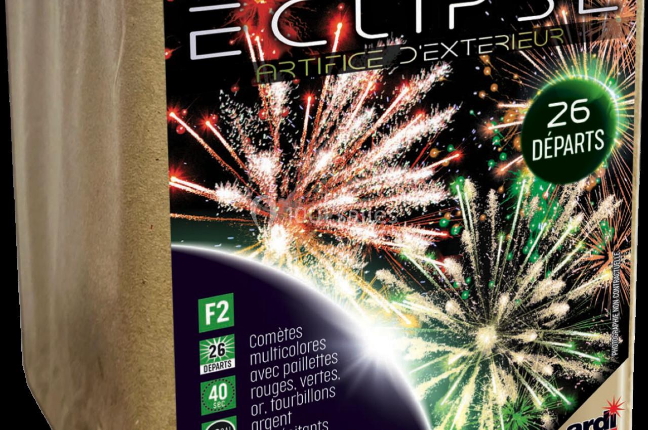 Bloc de feu d'artifice avec emballage montrant des explosions colorées et des informations sur ses caractéristiques.