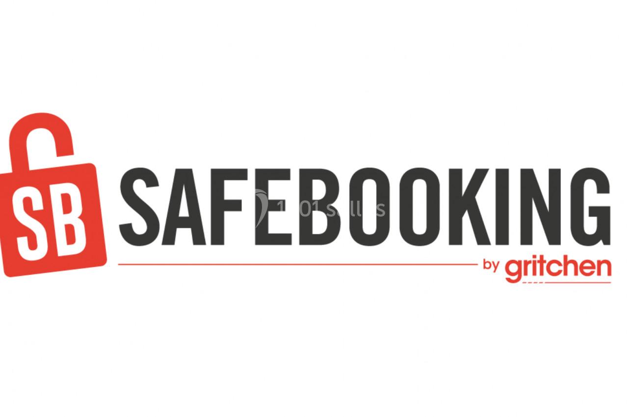 Logo de Safebooking avec un cadenas rouge stylisé et le texte ’by Gritchen’ en bas à droite.